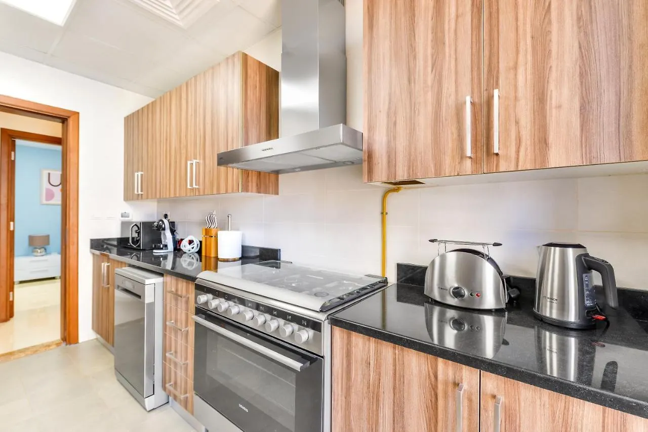 Dunya Tower - Downtown Luxury - 5 Min Walk To Dubai Mall! 0*,  Émirats arabes unis
